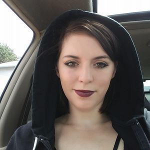 Meet your Posher, Ralina